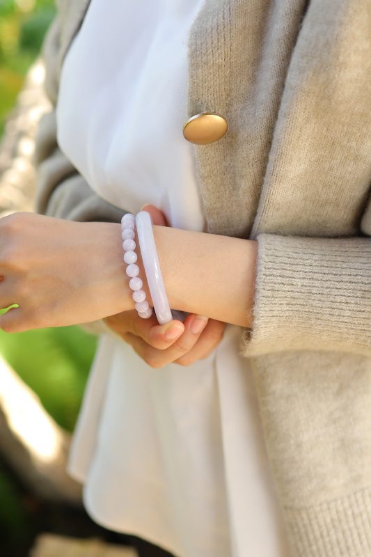 Lưu Ý Khi Chọn Trang Sức Cho Người Mệnh Thổ
