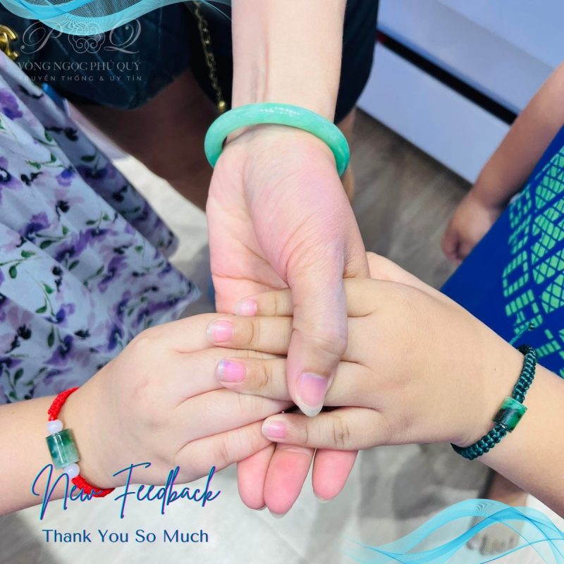 Món Quà Hiếu Kính – Vòng Cẩm Thạch Dành Tặng Mẹ