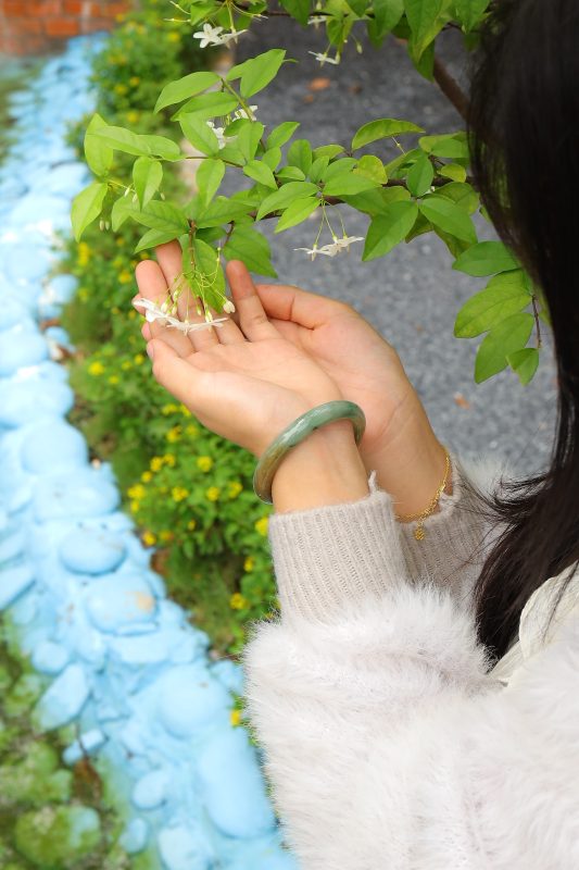 Phụ Nữ Không Có “Sắc” Nhưng Nhất Định Phải Có “Thần”
