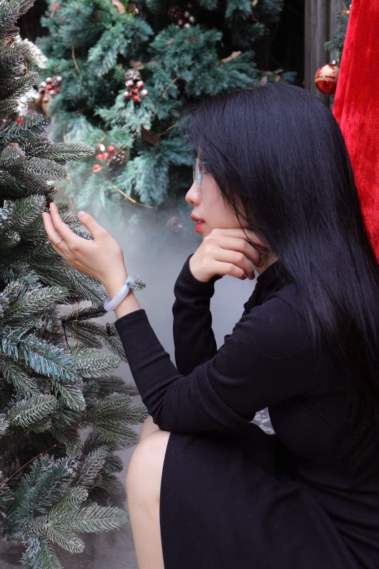 Vẻ Đẹp Của Phụ Nữ Trưởng Thành Rạng Ngời Như Viên Ngọc Quý