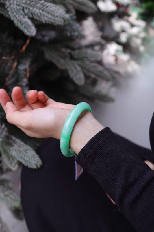 Cùng Vòng Ngọc Thiên Nhiên Làm Đẹp Cuộc Đời, Làm Đẹp Chính Mình