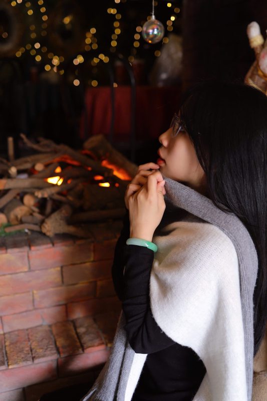 Tôi Muốn Làm Một Người Ấm Áp, Cho Dù Có Phải Ngắm Nhìn Bao Nhiêu Hiu Quạnh Của Thế Gian