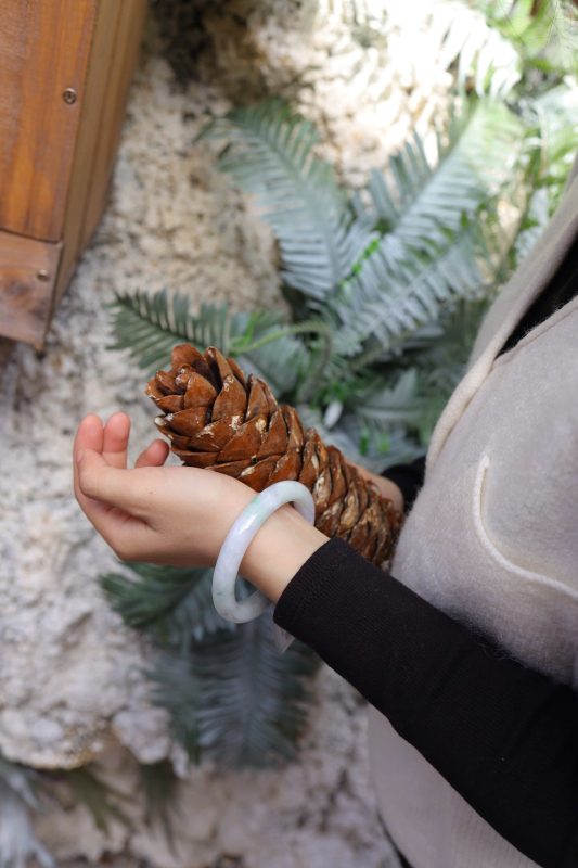 Phụ Nữ Hãy Tỏa Sáng Cùng Vòng Ngọc Cẩm Thạch