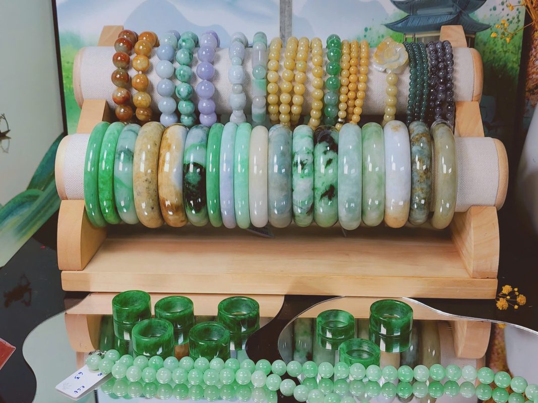 Vòng Ngọc Cẩm Thạch – Năng Lượng An Yên Thu Hút Vận May