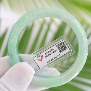 Lí Do Phụ Nữ Không Thể Bỏ Qua Cẩm Thạch Xanh Lý